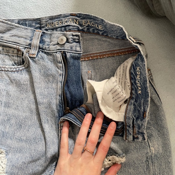 American Eagle ripped jeans - size 24 - Picture 2 of 4